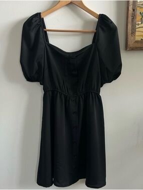 Na-Kd Small Black Puff-Sleeve Mini Dress with Button Front